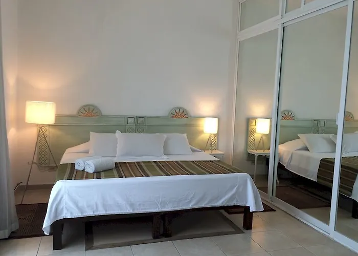 Nasim Con Acceso Club Gratis, Metros 5th Avenida Playa del Carmen